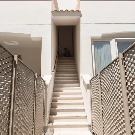 Bilo Giovanni Con Terrazzo A 150 M Dal Mare 公寓