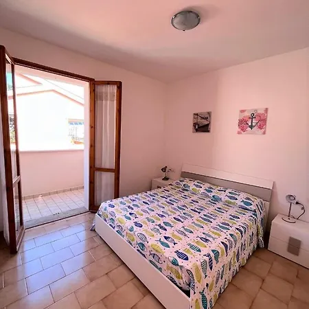Bilo Giovanni Con Terrazzo A 150 M Dal Mare *